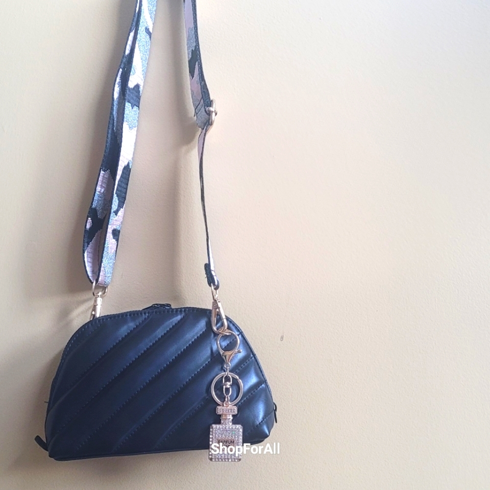 Yves Saint Laurent - Picture 12 of 13